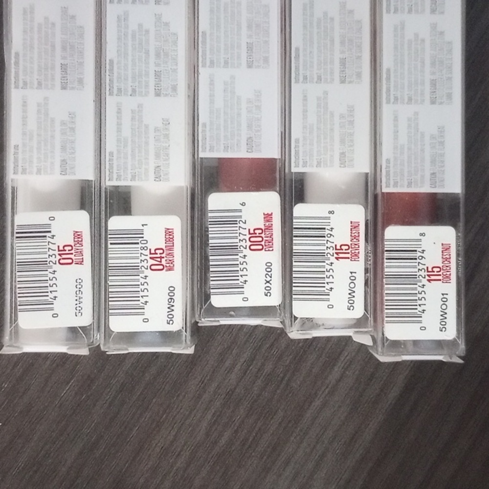 Cosmetic bundle - Picture 8 of 9